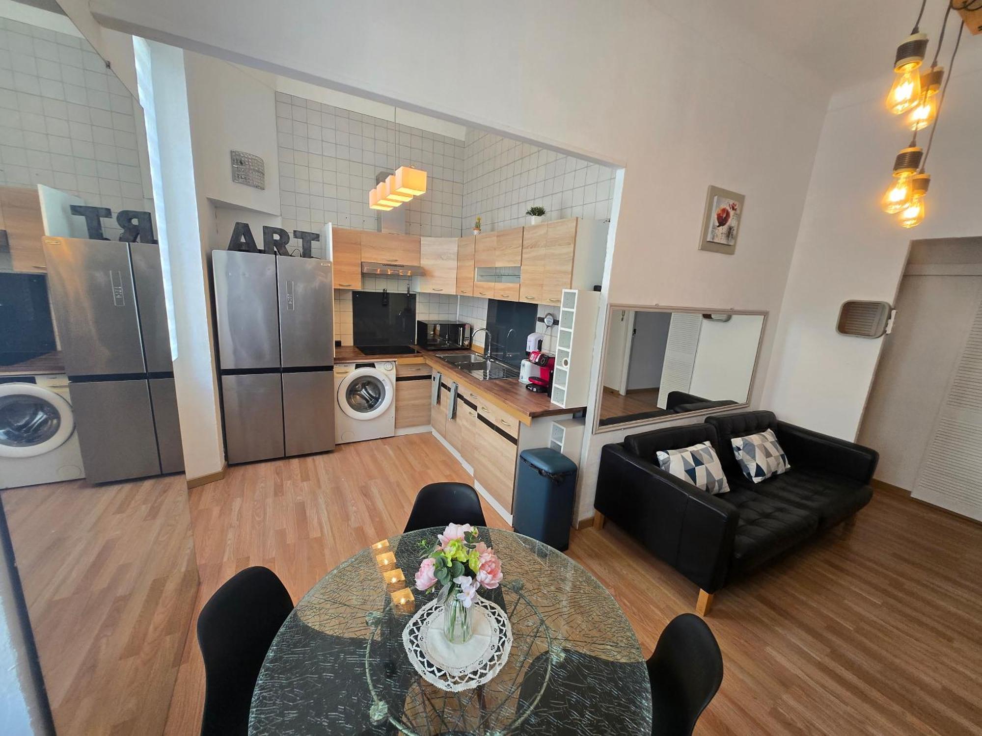 Centre Carre D'or 3 Apartment